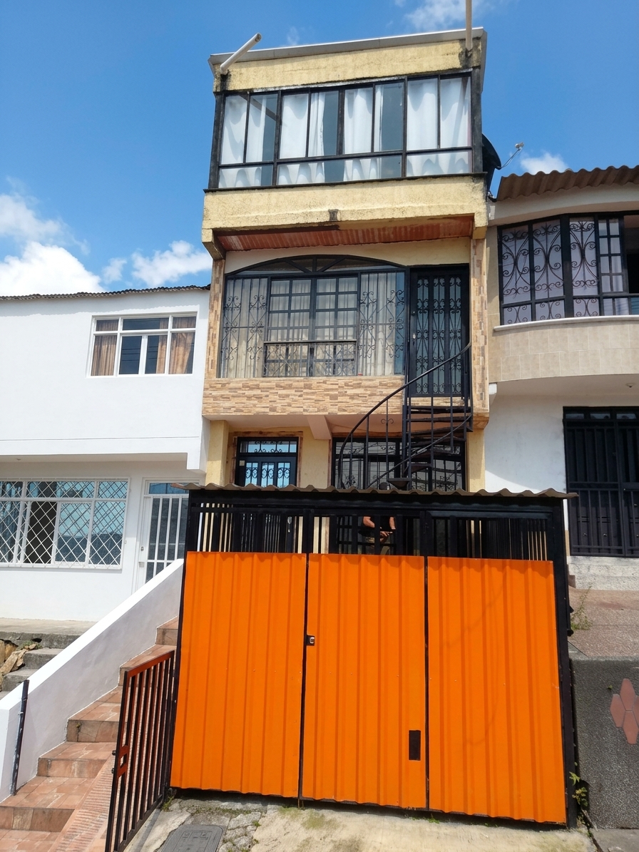 Casa Triple vivienda Granada